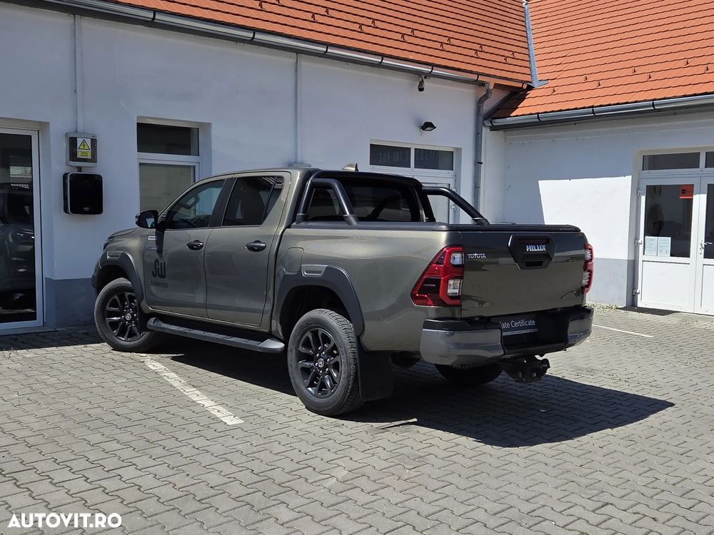 Toyota Hilux 2.8D 204CP 4x4 Double Cab AT Invincible - 3