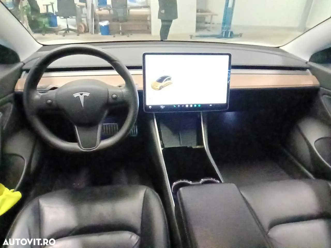 Tesla Model 3 - 16