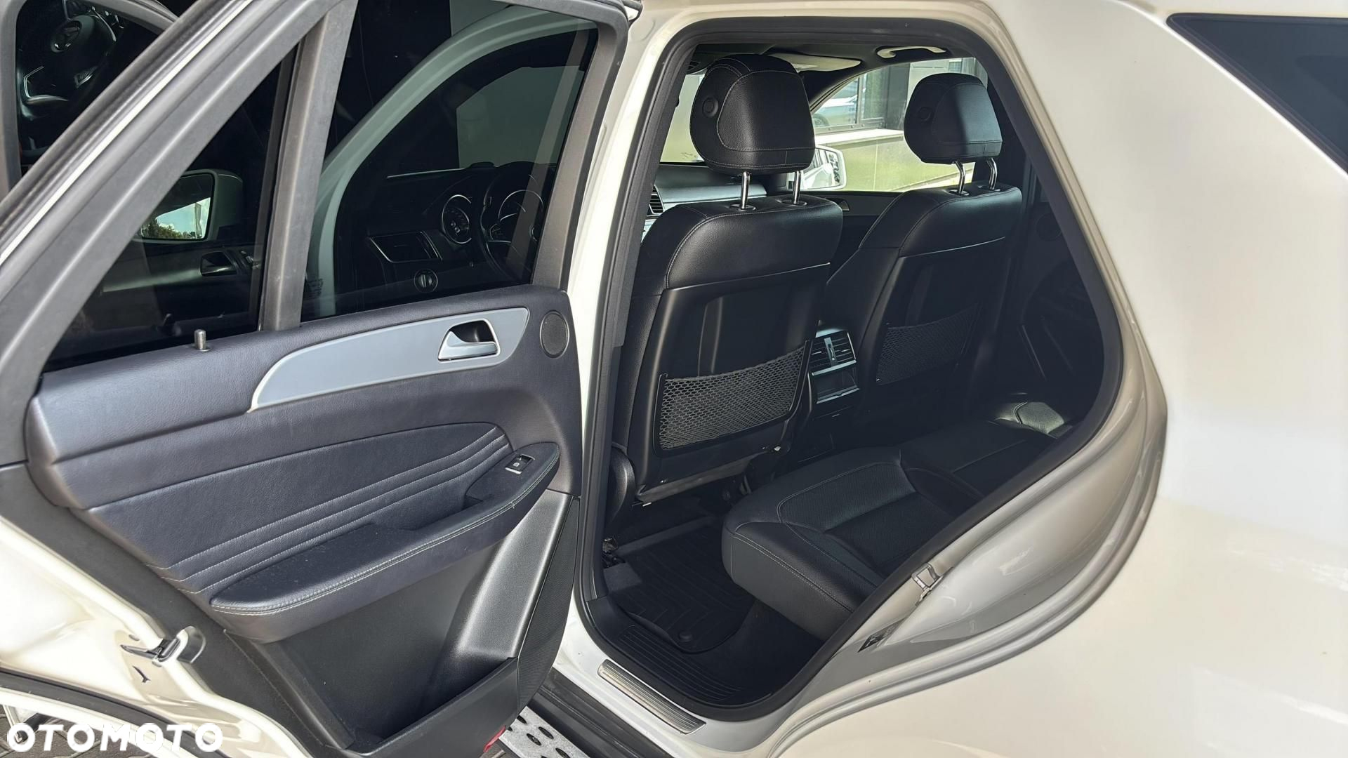 Mercedes-Benz GLE - 14