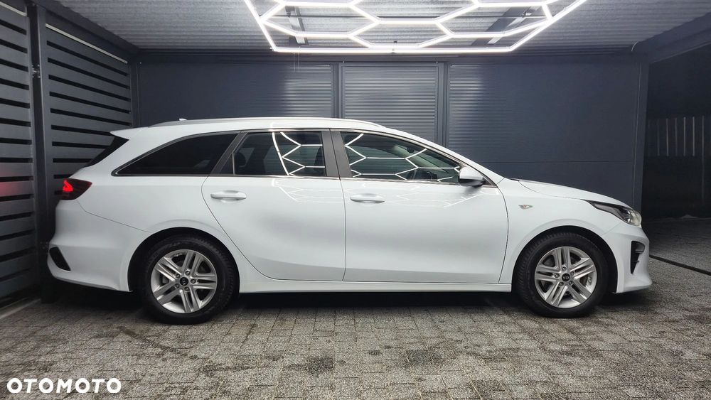 Kia Ceed 1.4 T-GDI DCT OPF Vision - 20