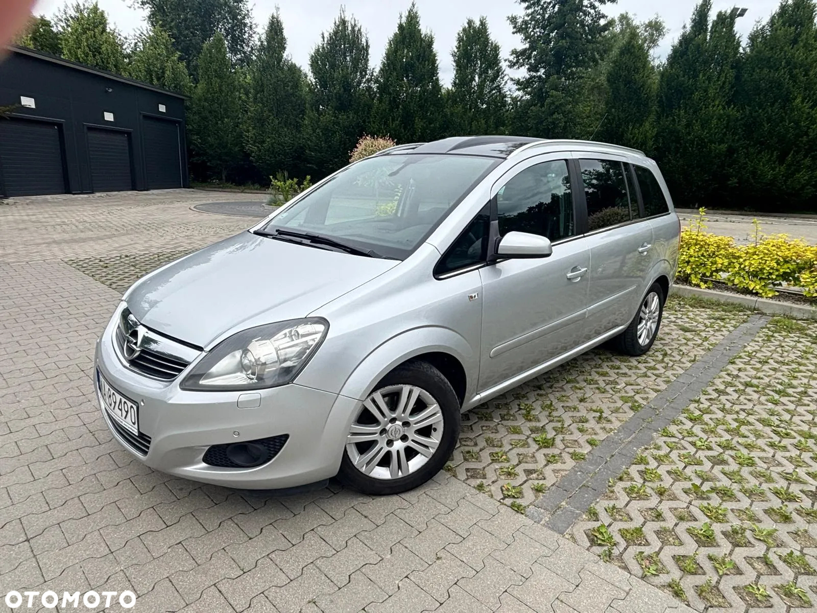 Opel Zafira 1.8 Cosmo - 14