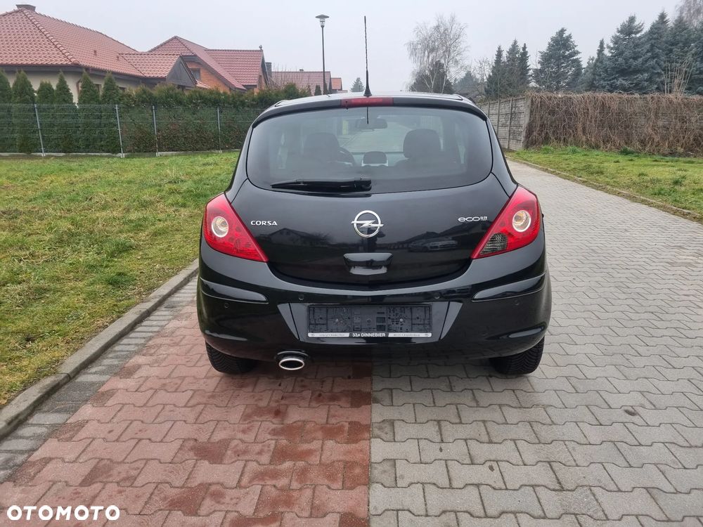 Opel Corsa 1.4 16V Cosmo - 3