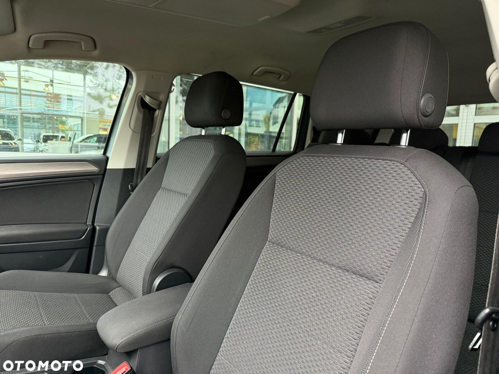Volkswagen Tiguan Allspace 2.0 TSI 4Mot Comfortline DSG 7os - 11