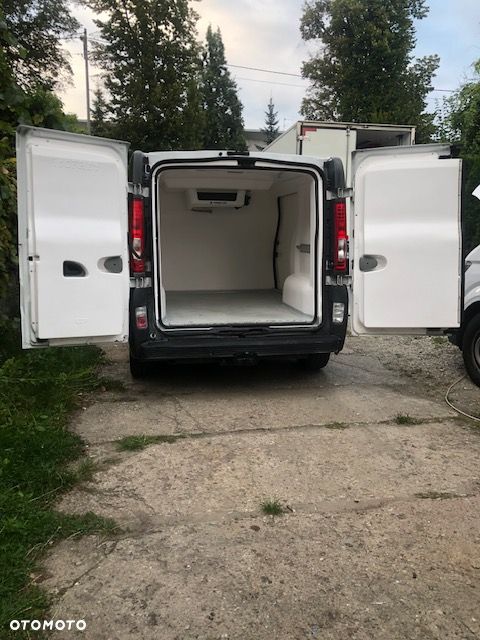 Renault Trafic - 16
