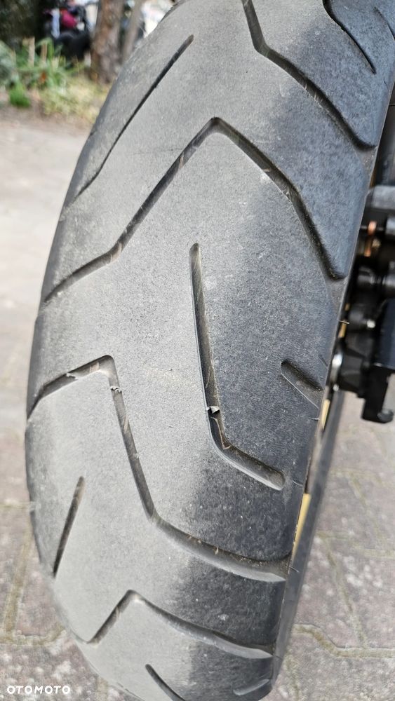 Suzuki V-STROM - 22