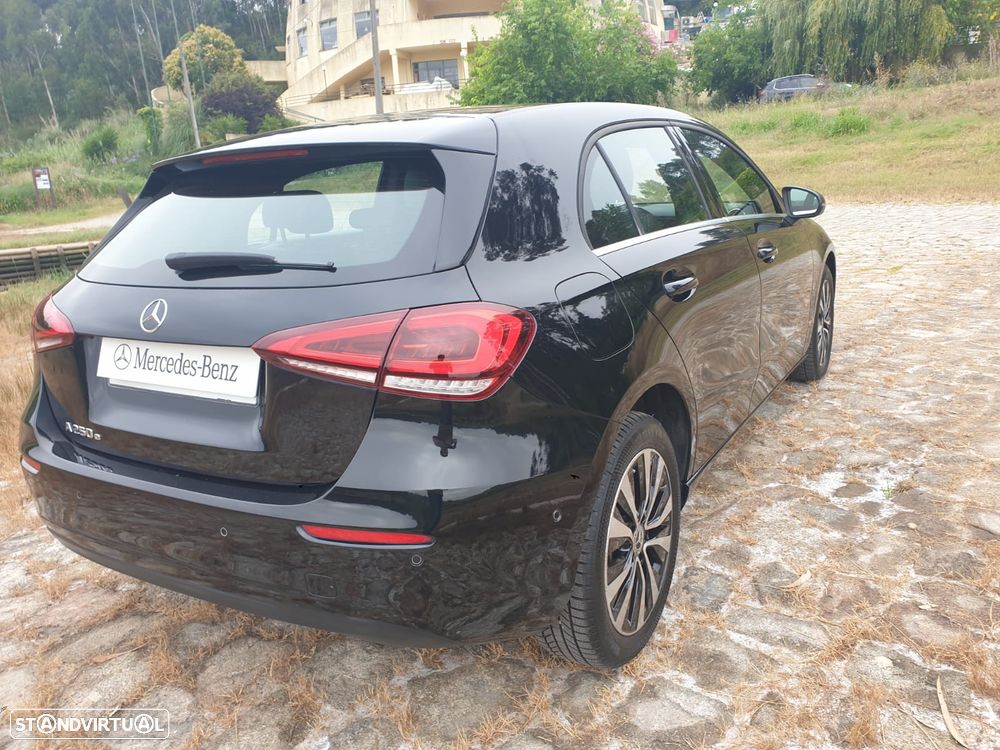 Mercedes-Benz A 250 e Progressive - 12