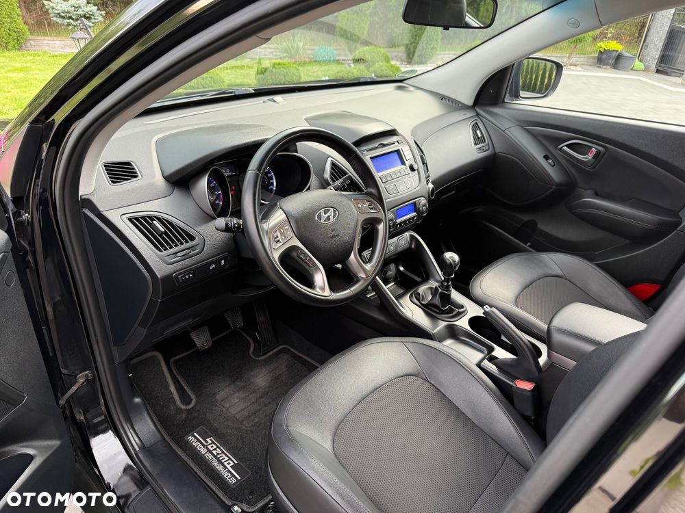 Hyundai ix35 1.6 2WD Fifa World Cup Edition - 10