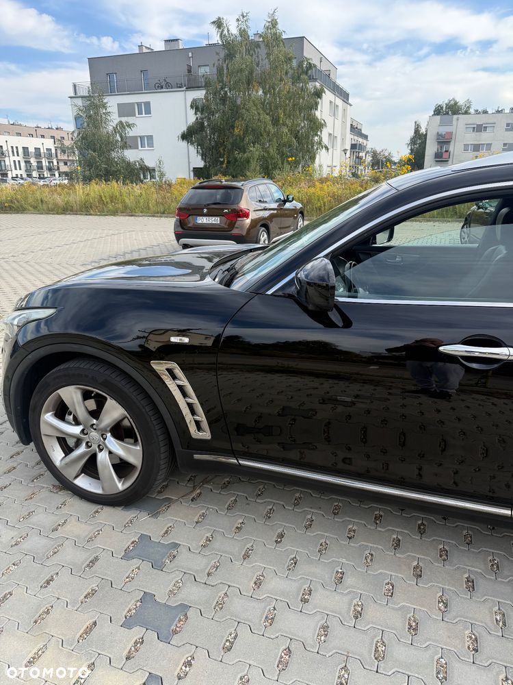 Infiniti FX FX30d S Premium - 8