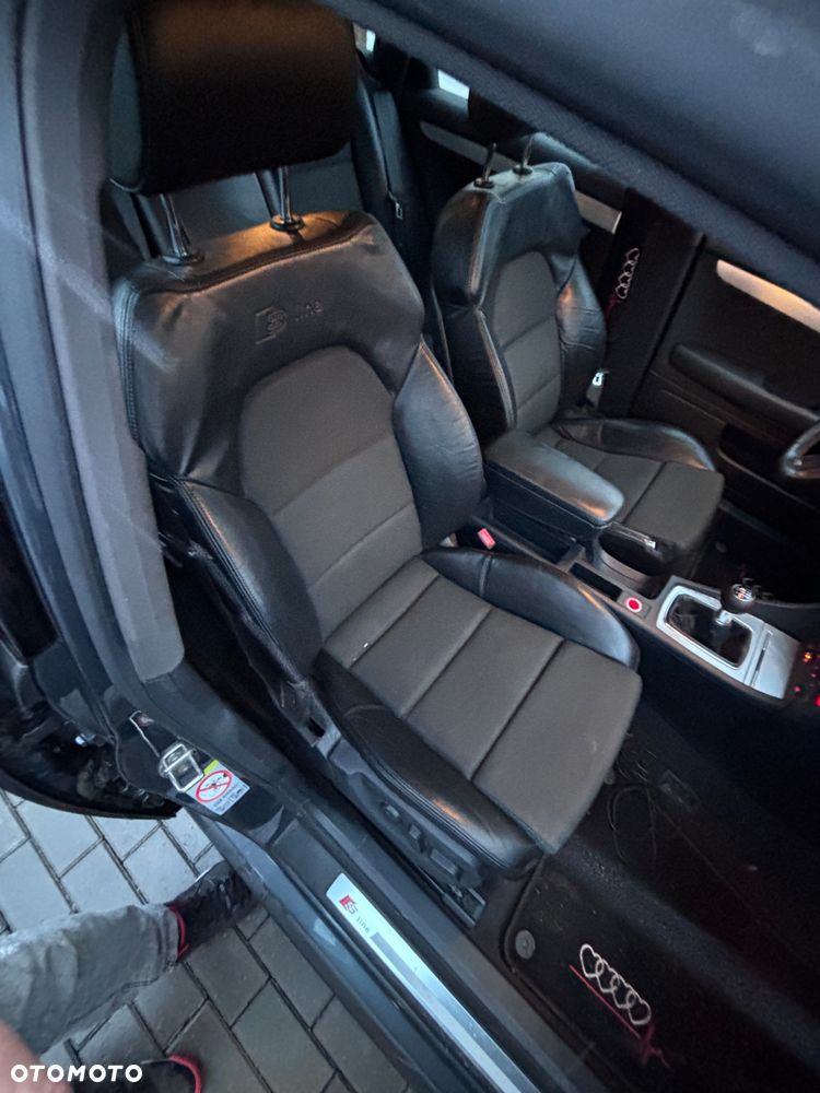 Audi A4 Avant 2.0 TDI DPF - 16