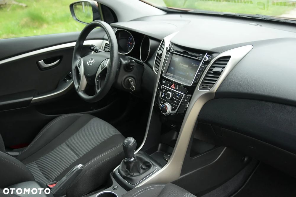 Hyundai i30 1.4 Premium - 19