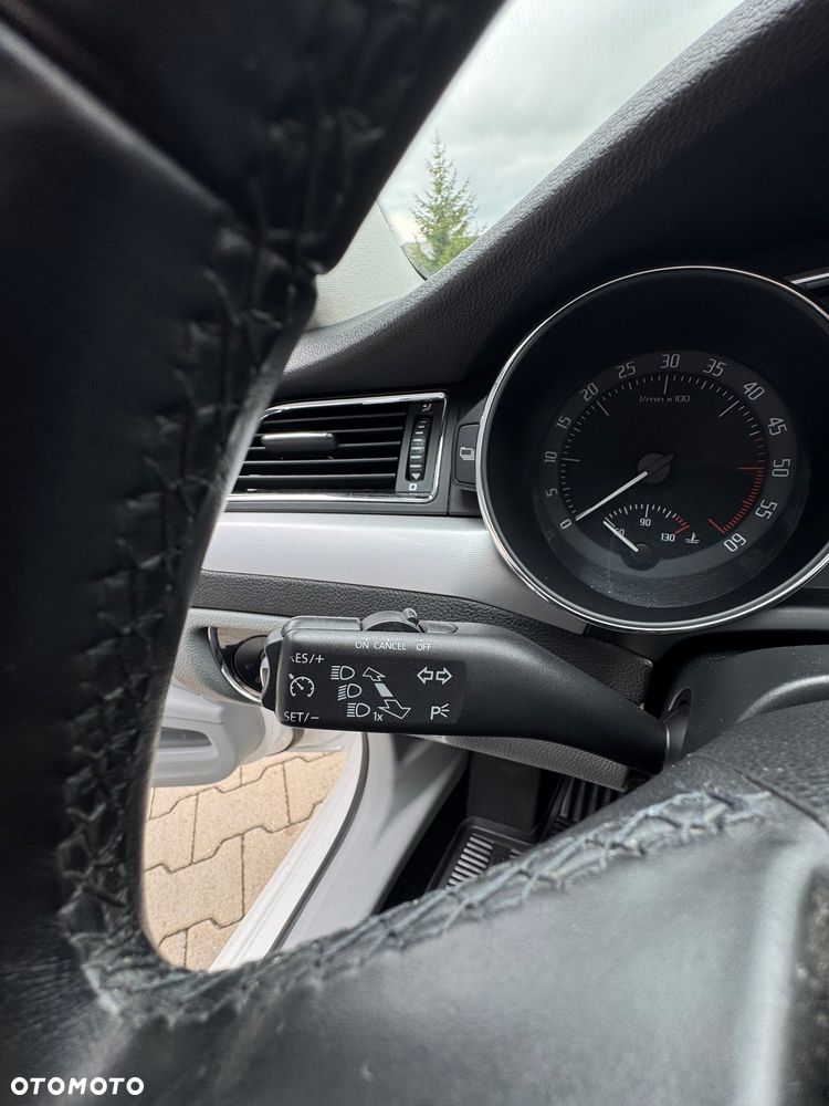 Skoda Superb 2.0 TDI Exclusive - 15