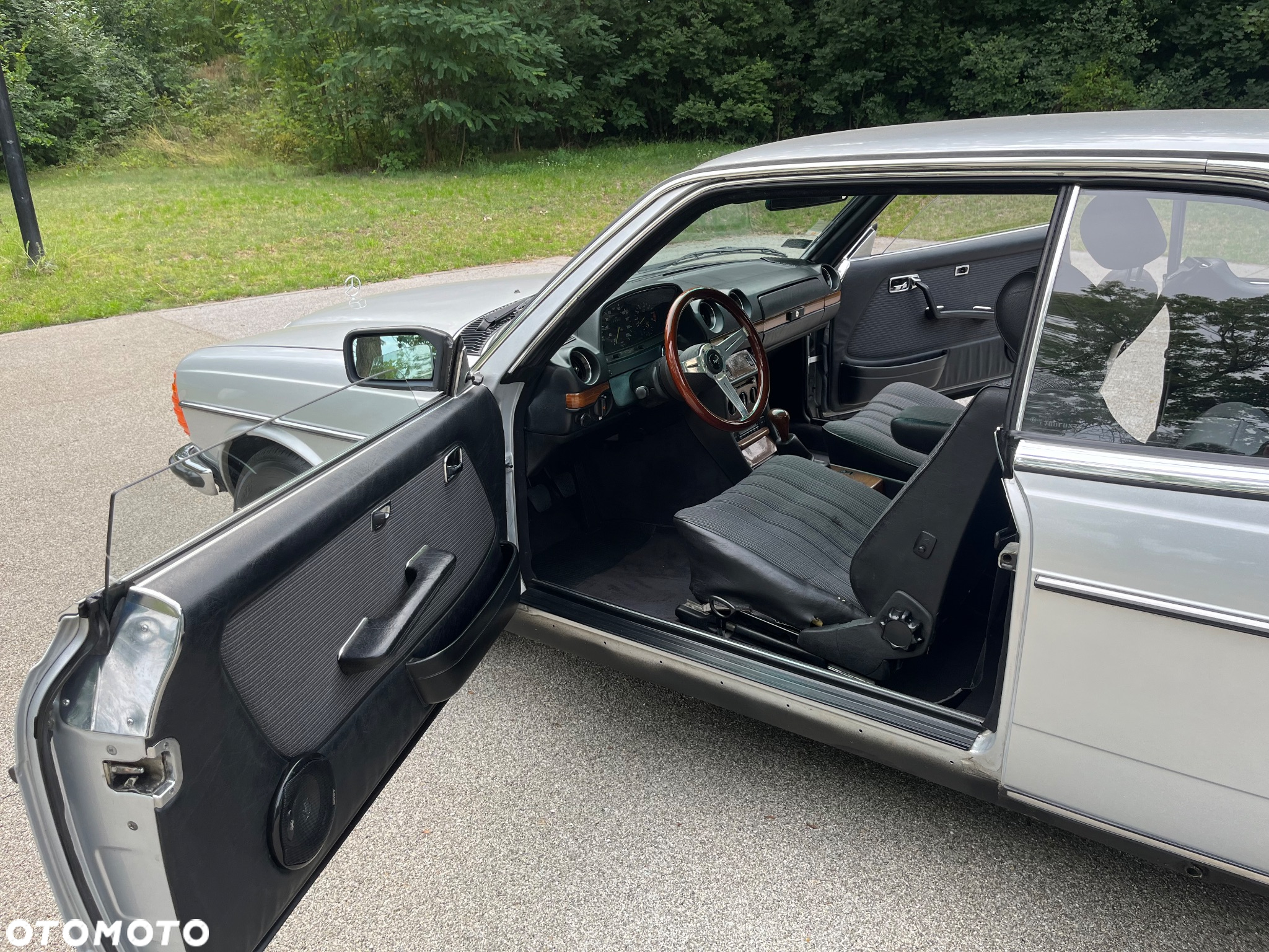 Mercedes-Benz W123 - 10