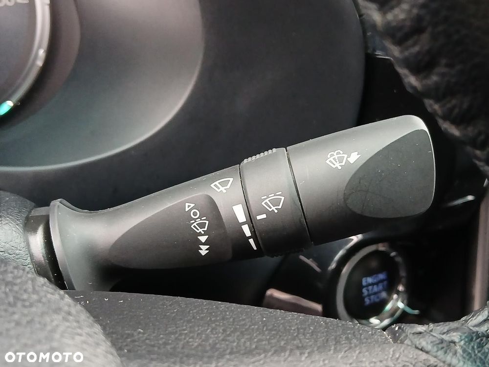 Toyota Hilux 2.8 D-4D Double Cab SR5 4x4 - 35