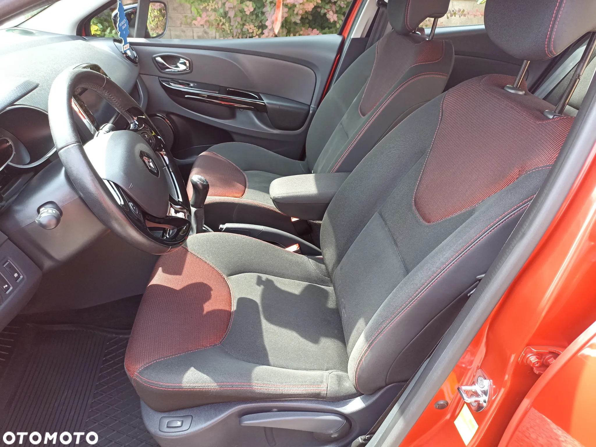Renault Clio - 15