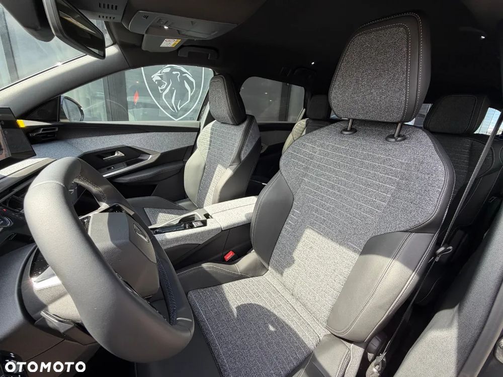 Peugeot 5008 1.2 PureTech mHEV Business S&S e-DCS6 - 17