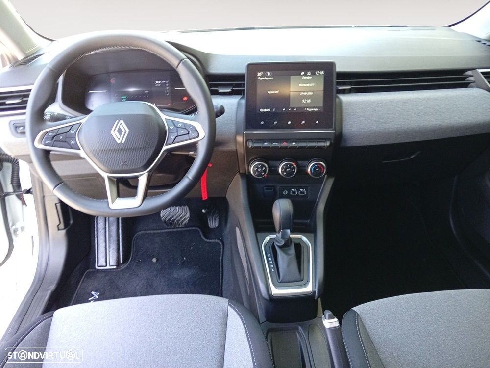 Renault Clio - 10