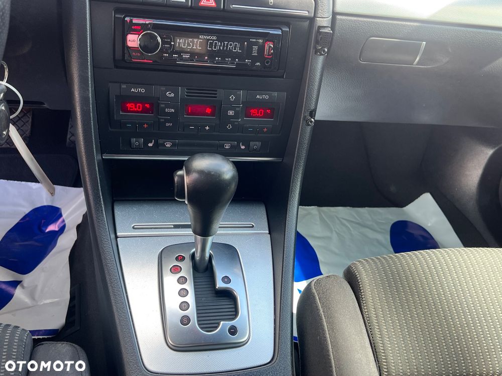 Audi A4 Avant 1.8T Multitronic - 11