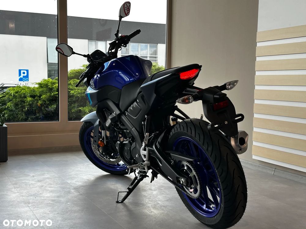 Yamaha MT - 4