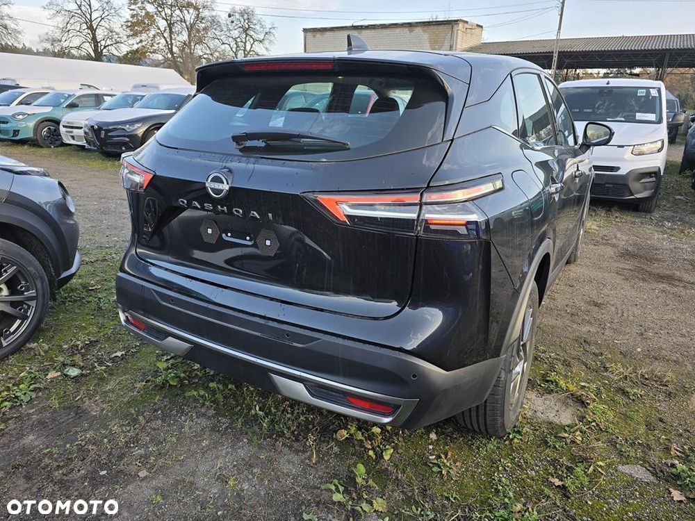 Nissan Qashqai - 4