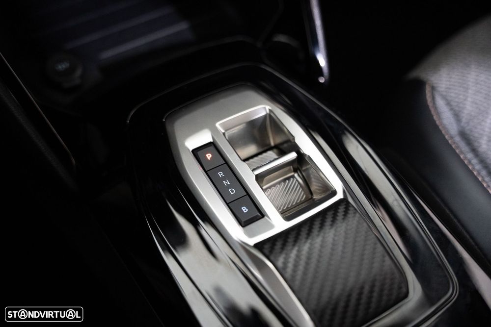 Peugeot e-2008 54 kWh Allure - 25