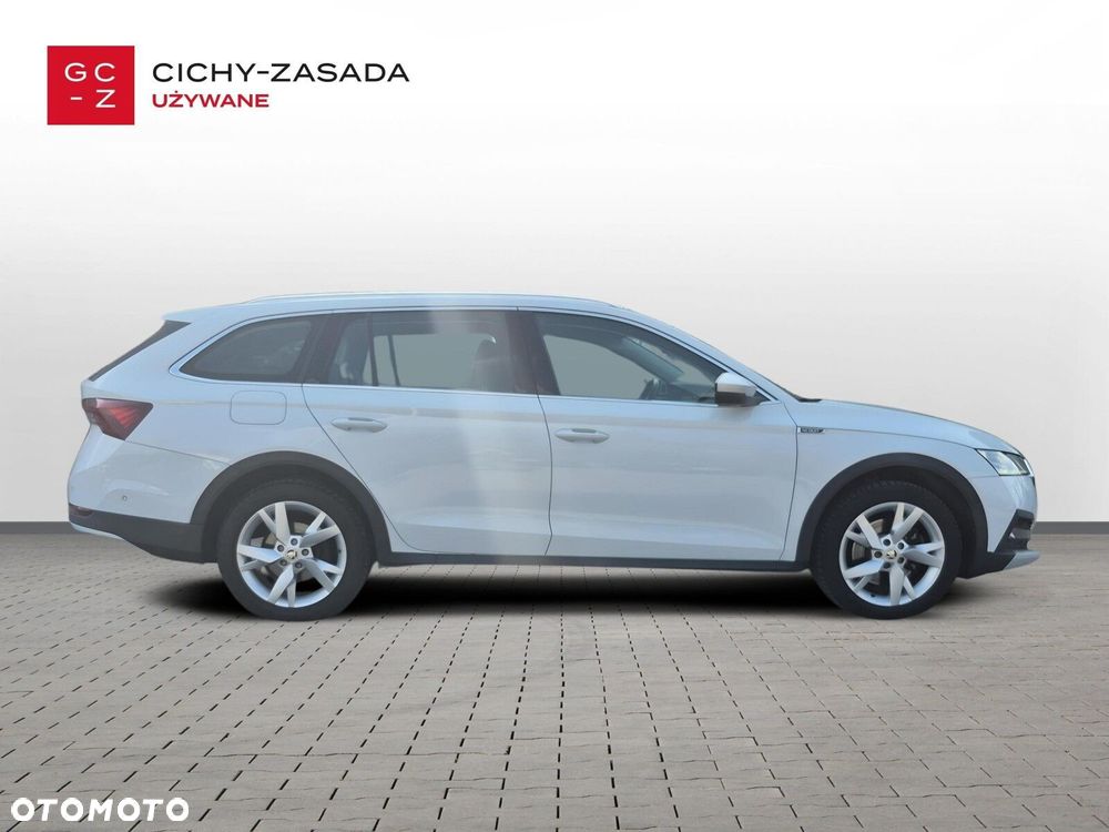Skoda Octavia 2.0 TDI 4x4 Scout DSG - 4