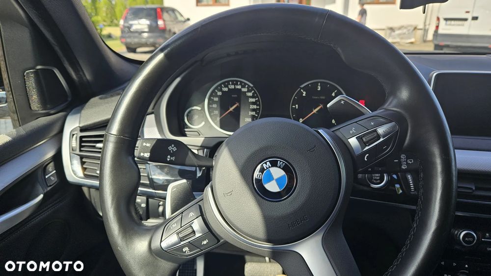 BMW X5 xDrive30d - 16
