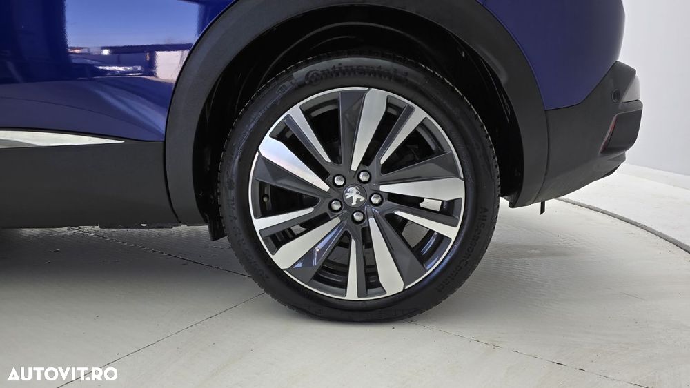 Peugeot 3008 1.6 PureTech Turbo S&S EAT8 Allure - 21
