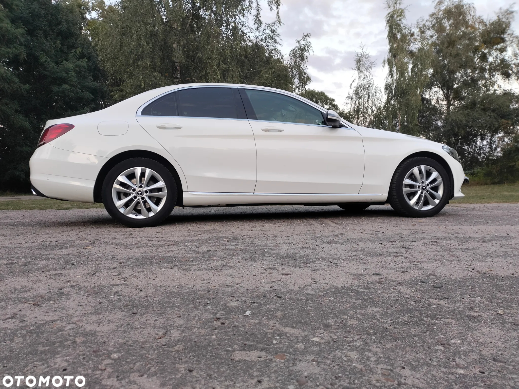 Mercedes-Benz Klasa C 220 d 9G-TRONIC - 15