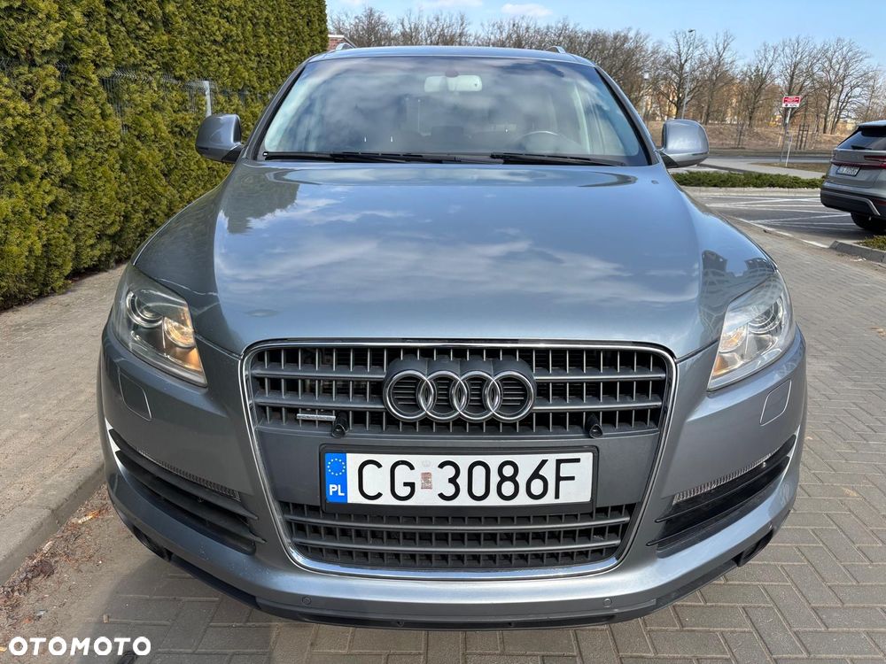 Audi Q7 - 11