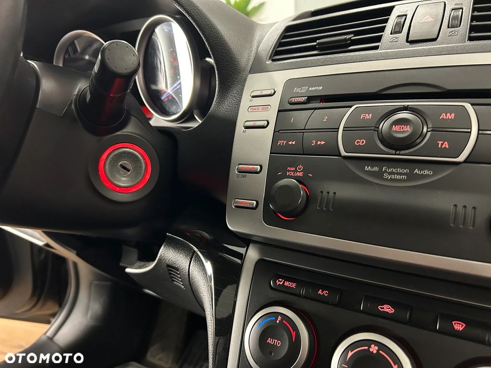 Mazda 6 2.0 Exclusive + - 29