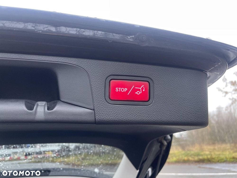 Mercedes-Benz GLC - 21