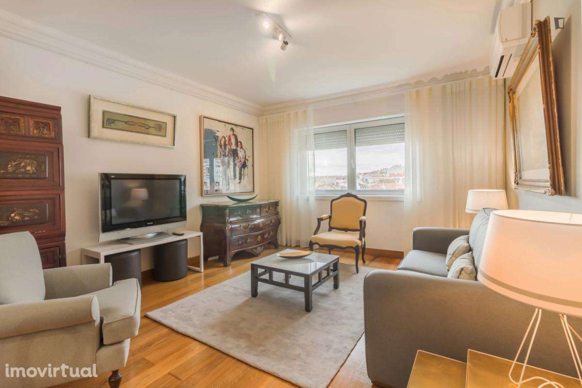 Apartamento com 1 quartos - localizado em São Bento Lisbon - Grande imagem: 2/16