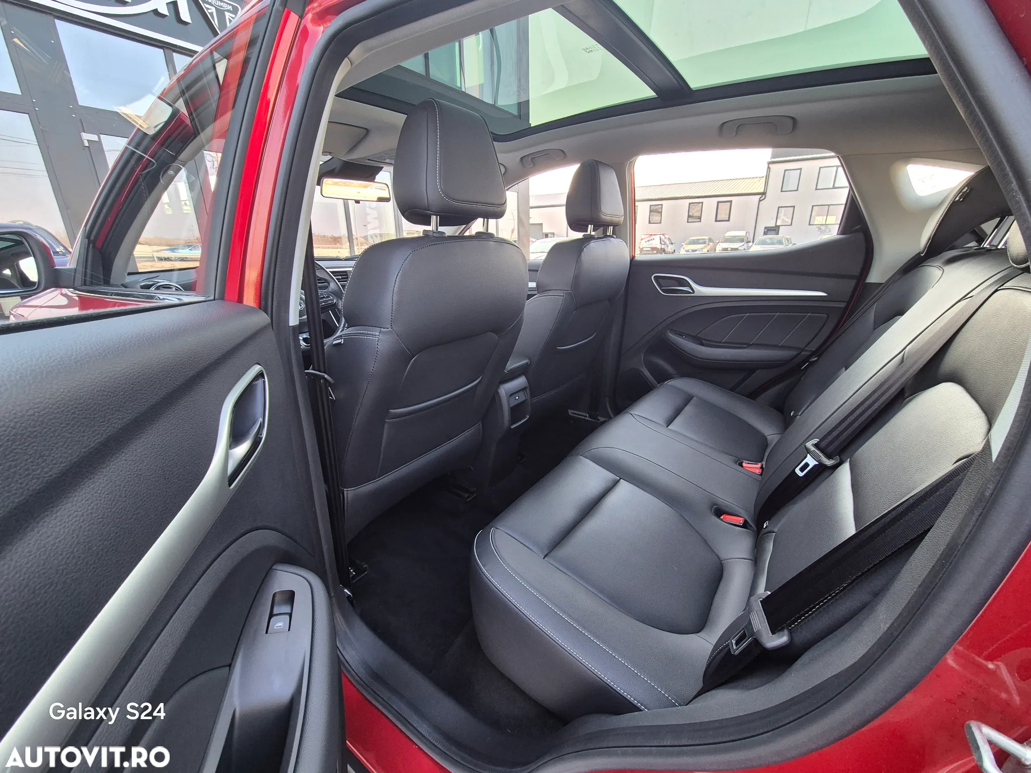 MG ZS EV Luxury - 14
