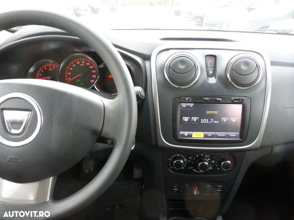 Dacia Sandero 1.5 dCI Laureate - 7