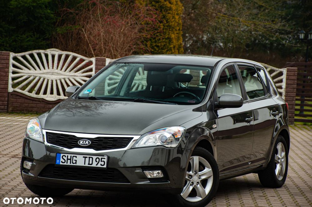 Kia Ceed 1.6 CVVT LX - 22