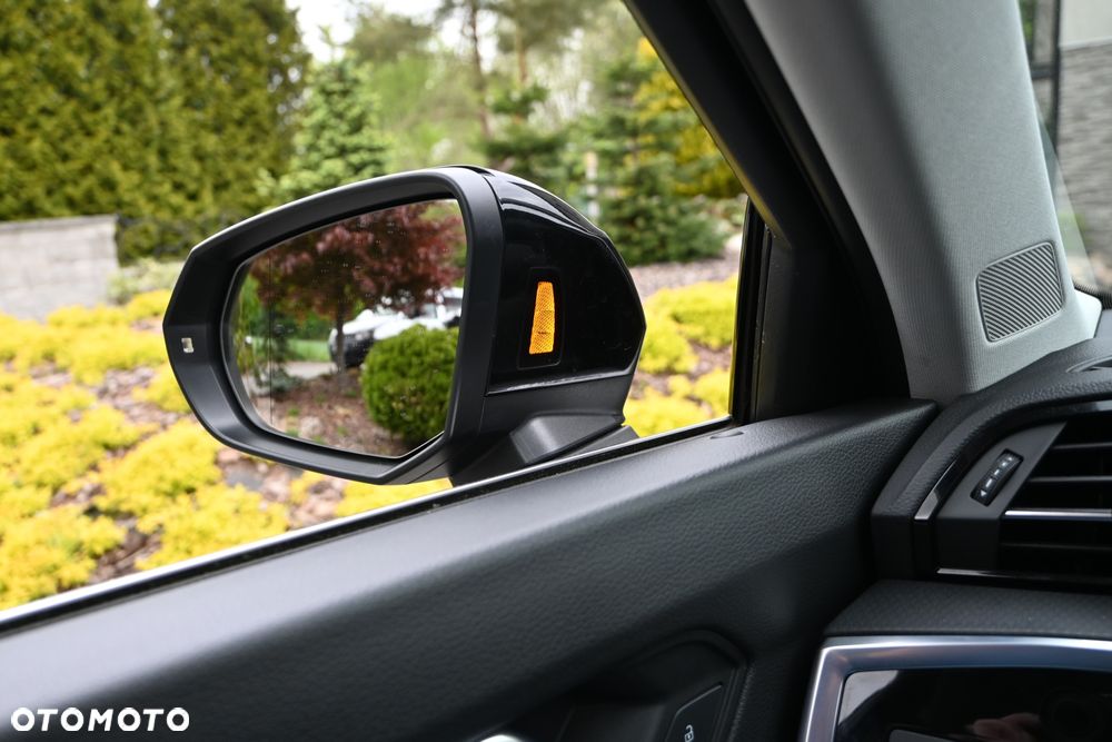 Audi Q3 Sportback 35 TDI S tronic S line - 37