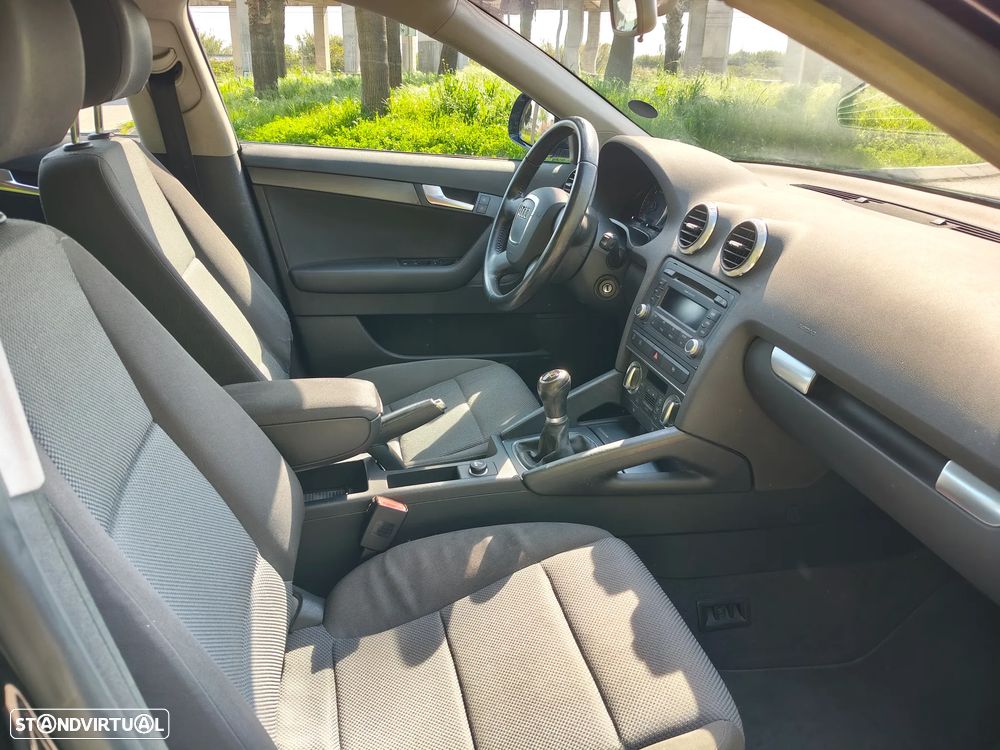 Audi A3 1.6 TDI Attraction - 14