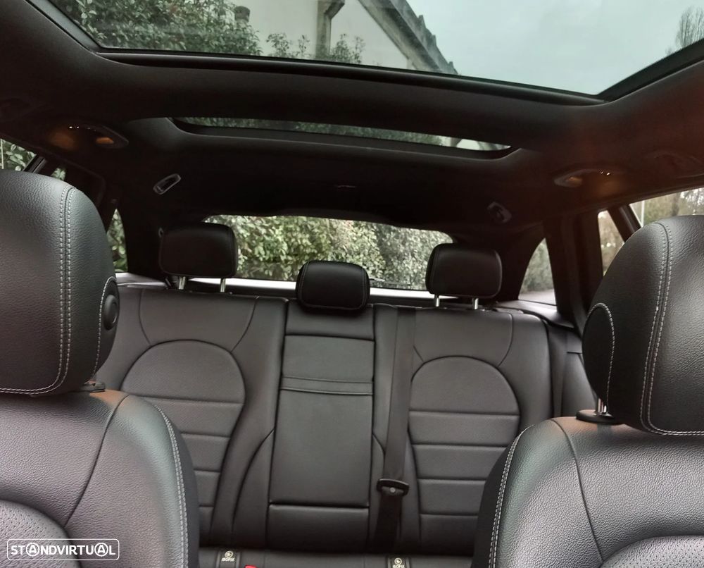 Mercedes-Benz C 300 h AMG Line - 35