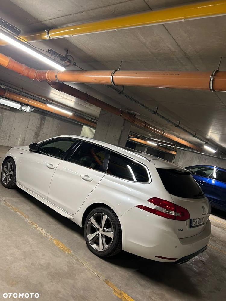 Peugeot 308 1.2 PureTech Allure S&S - 2