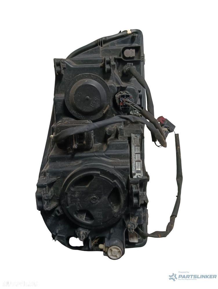 Far stanga fata VOLVO XC90 I 275 2002 - 2015 30764399 - 5