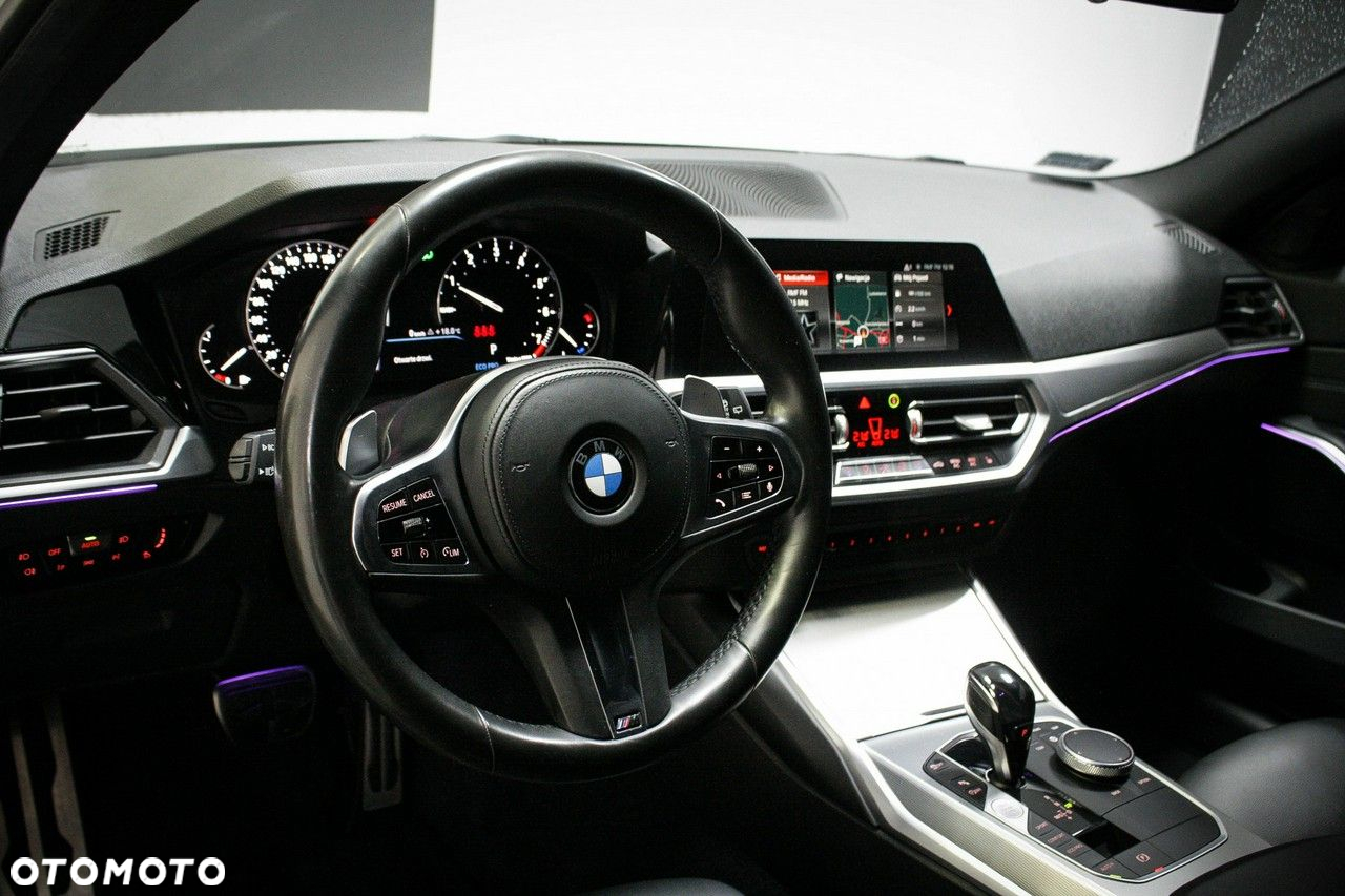 BMW Seria 3 - 16