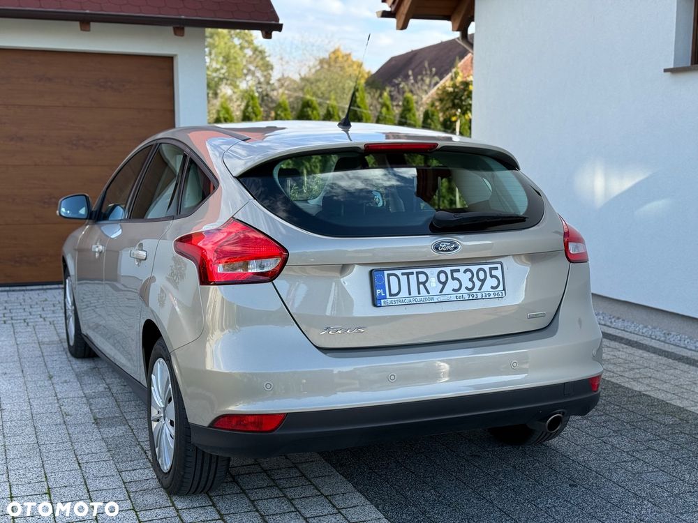 Ford Focus - 4