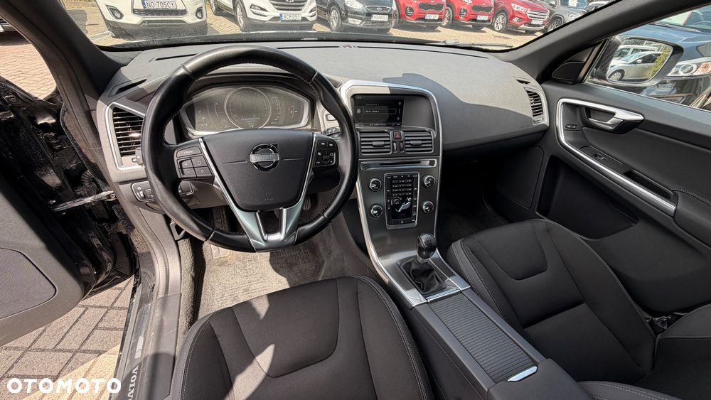 Volvo XC 60 D4 Momentum - 7