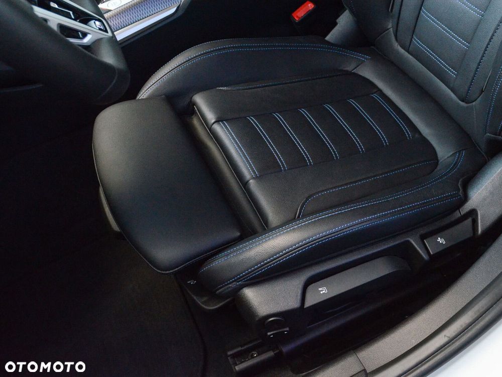 BMW Seria 3 - 27