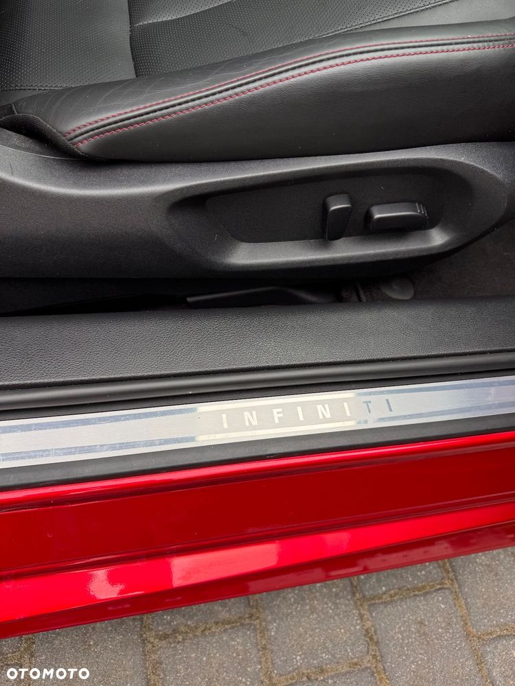 Infiniti Q60 3.0t AWD Sport - 11