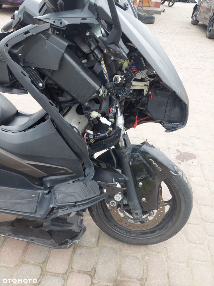 Yamaha Tmax - 13
