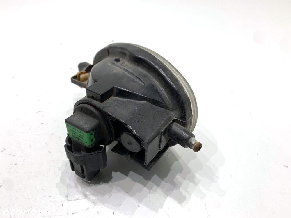 HALOGEN PRAWY PRZÓD  HONDA ACCORD VII (CL, CN) 2003 - 2012 2.0 (CL7) 114 kW [155 KM] benzyna 2003 - - 3