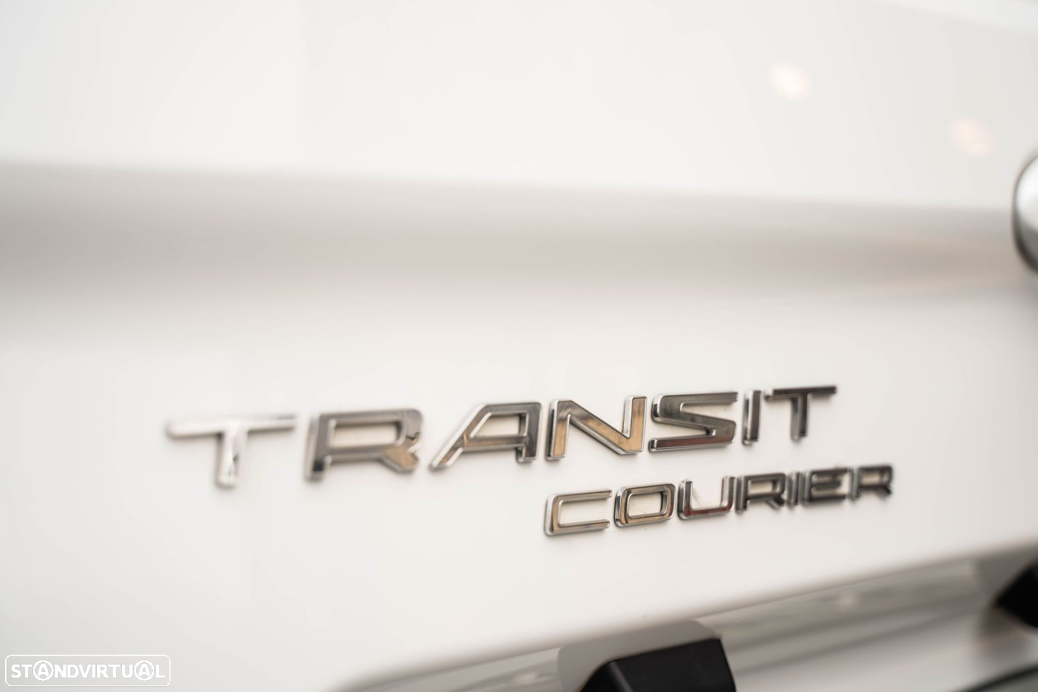 Ford Transit Courier 1.5 TDCi Trend - 17