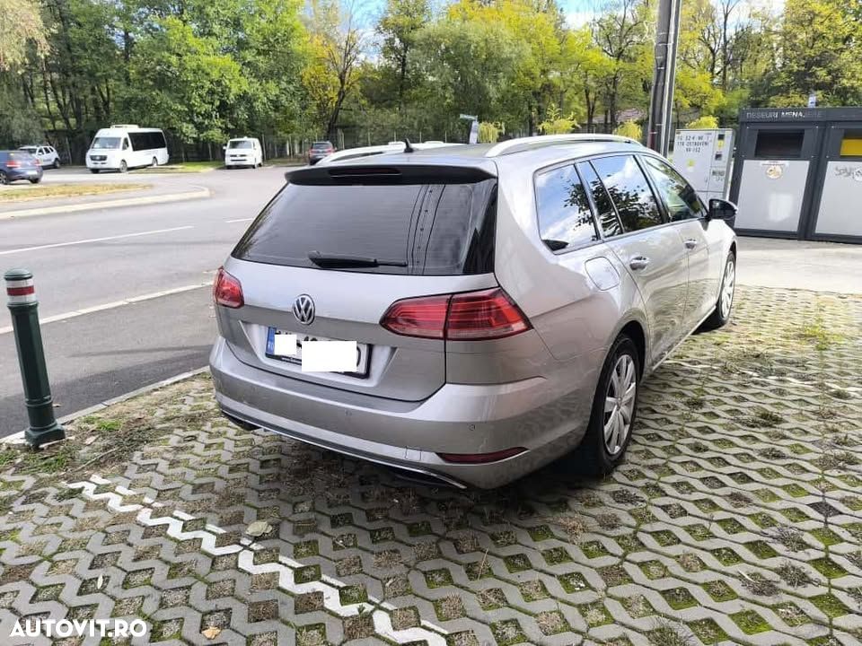 Volkswagen Golf - 5