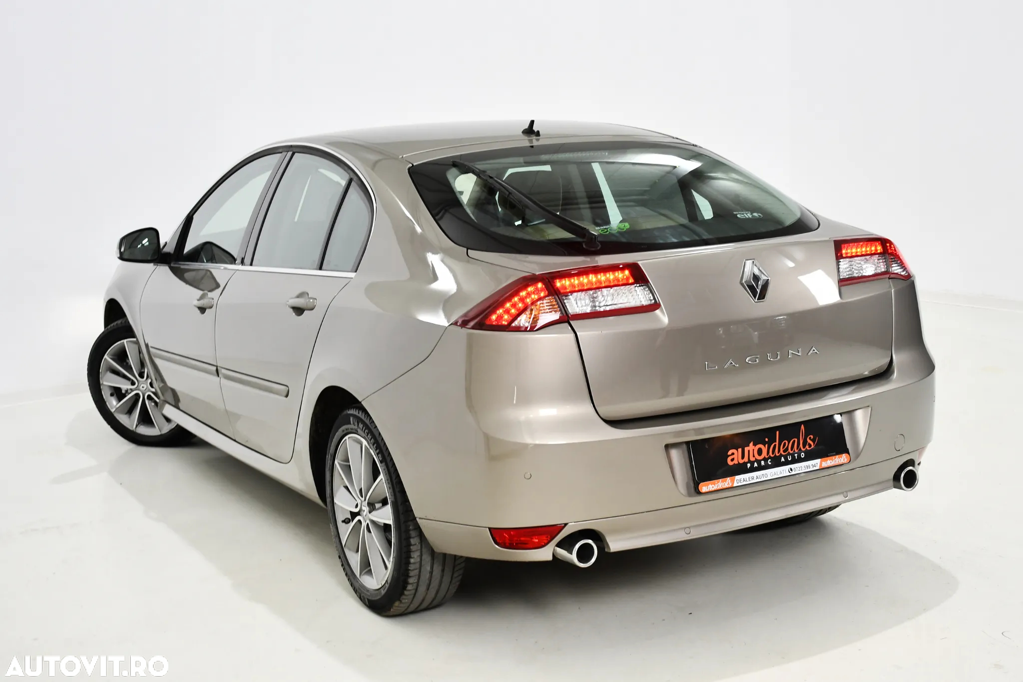 Renault Laguna 2.0 dCi FAP Initiale - 3